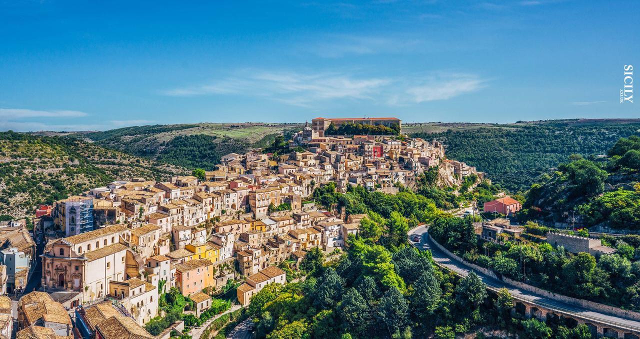 Giumbabulla Luxury House Panzió Ragusa Kültér fotó